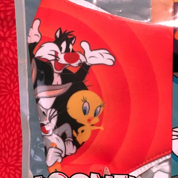 Looney Tunes Face Mask BRAND🆕😷 🛋️ 😷 - Picture 10 of 16